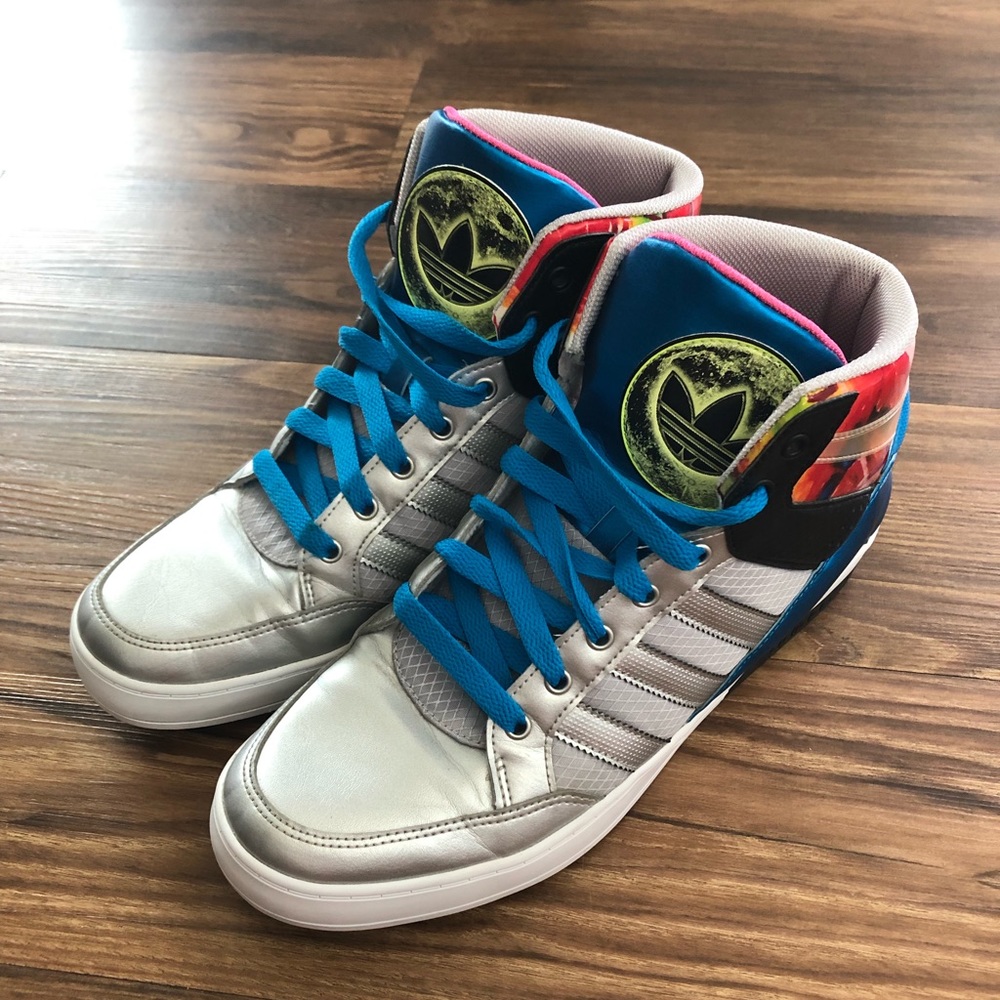 Adidas High Top Metallic Silver Red Blue